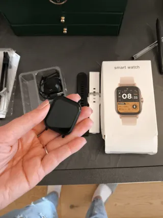 Smartwatch Oro Rosa con Correa Negra