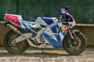 Suzuki RGV250 Sportbike Manual
