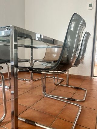 Mesa extensible y 6 Sillas Comedor Cristal y Metal