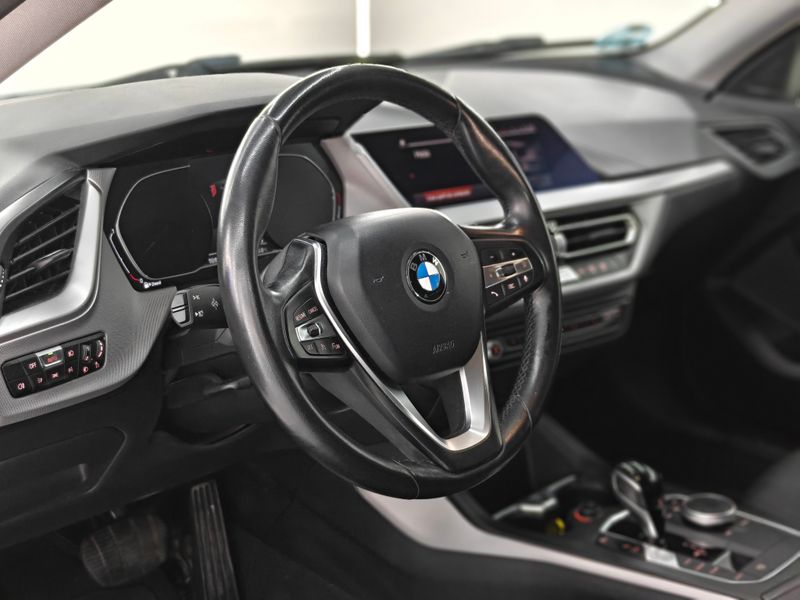 BMW Serie 2 2022, foto 7