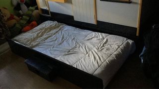 Cama casita infantil con armarios