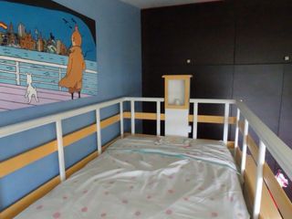 Cama casita infantil con armarios