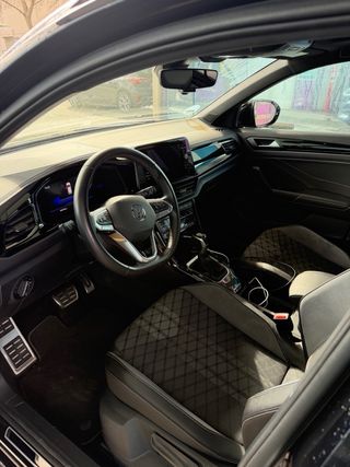 Volkswagen T-Roc 2024