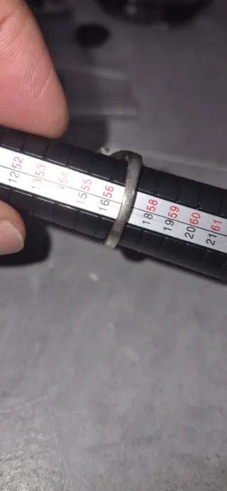 Anello Acciaio Argentato Pietra Trasparente