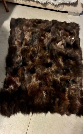 Tappeto/ plaid in pelliccia di volpe marrone, new