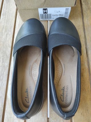 Mocasines Clarks de cuero negro