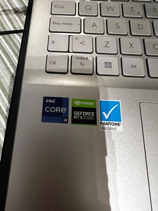 Portátil Asus i9 RTX3050 4GB Studio
