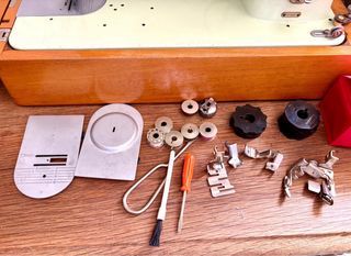 Máquina de coser LISTA PARA COSER Singer 319K