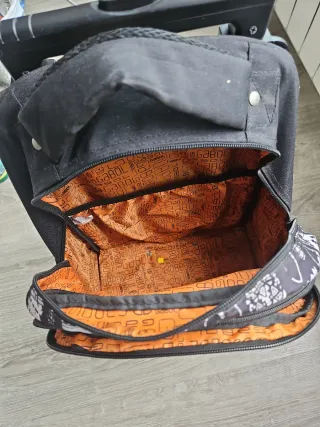 Mochila Gabol con ruedas y estampado