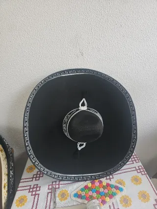 Sombrero de Mariachi Beige y Dorado