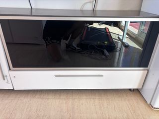Mueble TV moderno blanco y negro