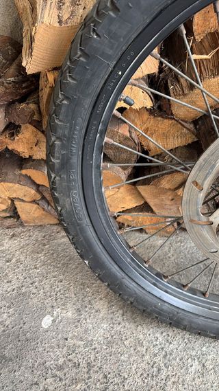 Juego de llantas moto 49