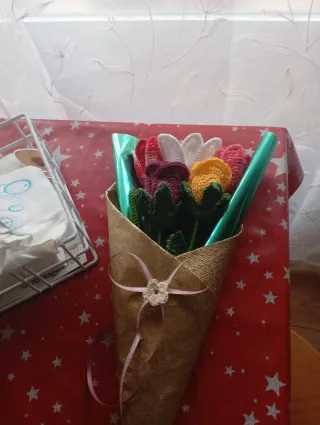Ramo de flores de ganchillo