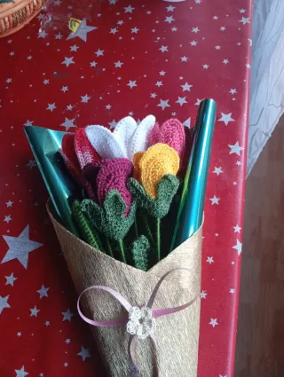 Ramo de flores de ganchillo