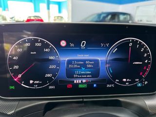 Mercedes Clase C C 300 de Berlina con tecnología híbrida EQ