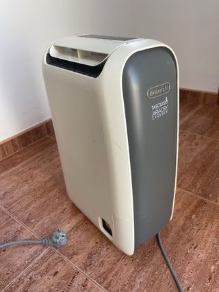 Deshumidificador y secador de ropa