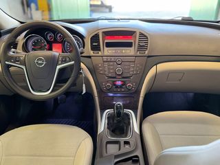 Opel Insignia 1.6 turbo 180 cv etiqueta C