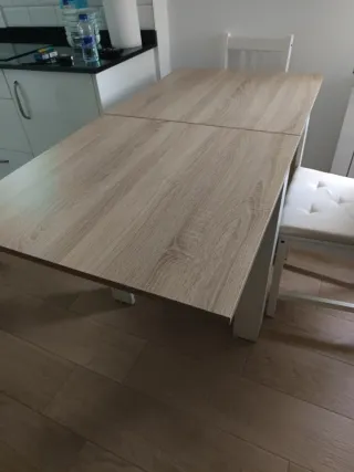 Mesa comedor extensible madera y blanco