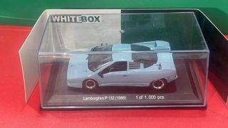 Lamborghini Diablo P 132 - WhiteBox (Ixo) 1/43