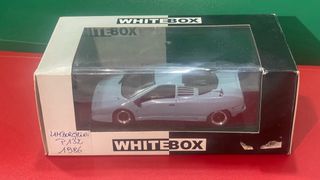 Lamborghini Diablo P 132 - WhiteBox (Ixo) 1/43