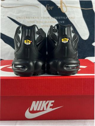 Nike TN Air Max Plus Negro Talla 38