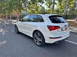 Audi SQ5 2015
