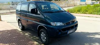 Hyundai H-1 2000