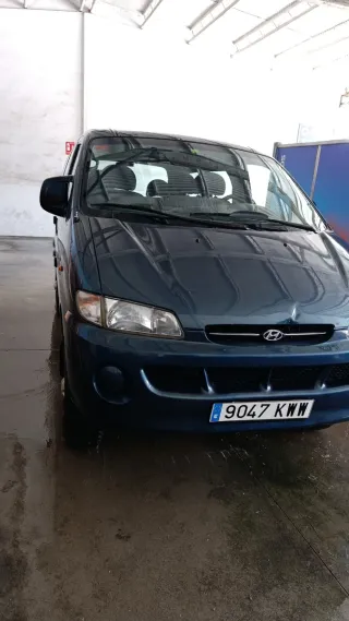 Hyundai H-1 2000