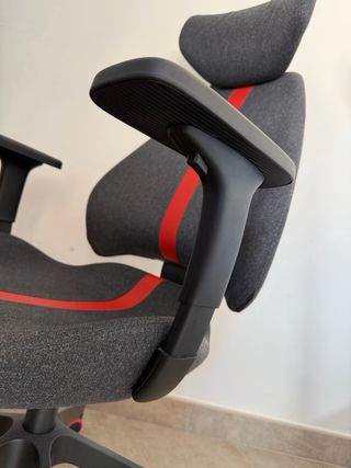 Silla de escritorio gaming como nueva