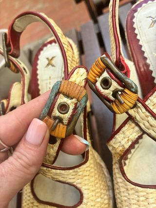 Cuñas T 36 Beige y Rojo muxart