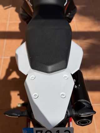 KTM 890 SMT Negra y Naranja