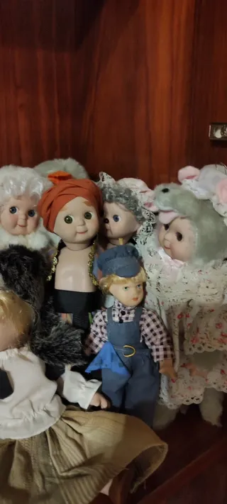 Collezione Bambole in Porcellana + Libri