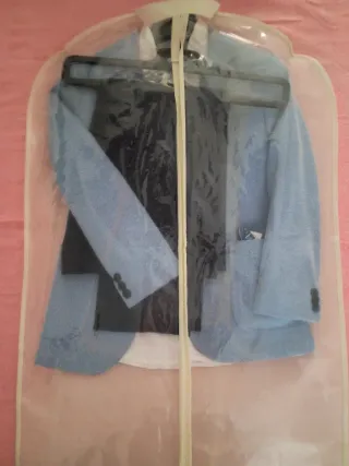 Traje comunión azul claro