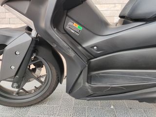 Yamaha X-Max 125