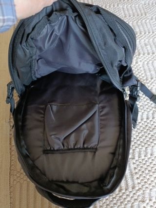 Mochila Negra Deporte y Viaje