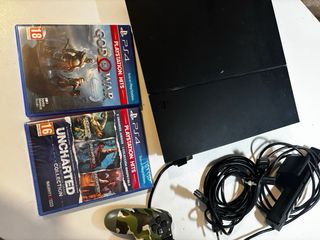 PS4 500GB + Mando Camuflaje + 2 Juegos