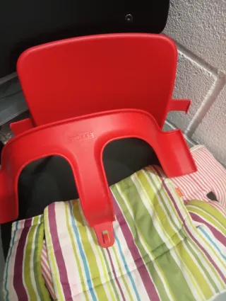 Respaldo Stokke rojo