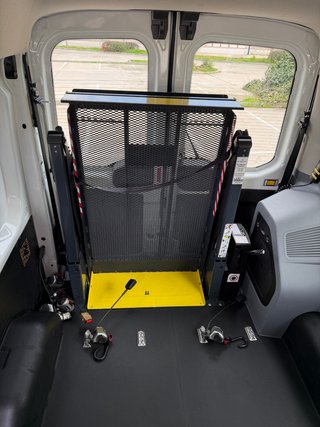 Ford Transit 350 96kW L3H2 Kombi Ambiente Delantera