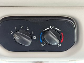 Ford Transit 350 96kW L3H2 Kombi Ambiente Delantera