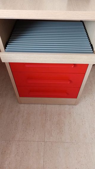 Mesa escritorio y xifoner