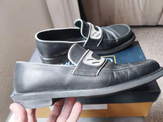 Zapatos Comparsa de Estudiantes Negros. N° 42/43