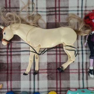 Muñecas Monster High y Juguetes Varios