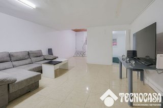 Local comercial en venta en Singuerlín - Can Franquesa - Les Oliveres en Santa Coloma de Gramanet