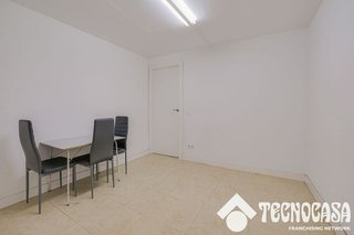 Local comercial en venta en Singuerlín - Can Franquesa - Les Oliveres en Santa Coloma de Gramanet