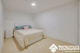 Local comercial en venta en Singuerlín - Can Franquesa - Les Oliveres en Santa Coloma de Gramanet