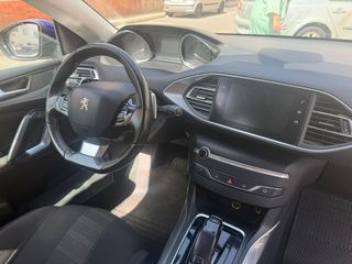 Peugeot 308 2021