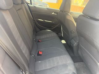 Peugeot 308 2021