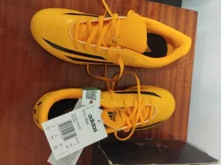 Scarpe da calcio Adidas bambino arancione