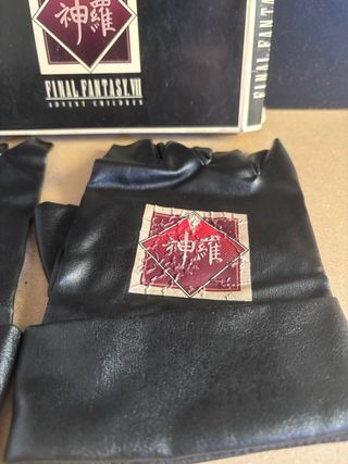 Guantes Cosplay Final Fantasy VII Advent Children