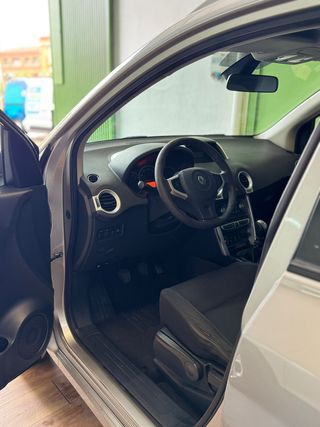 Renault Koleos 2.0 150 cv 4x4 solo 145.000 km